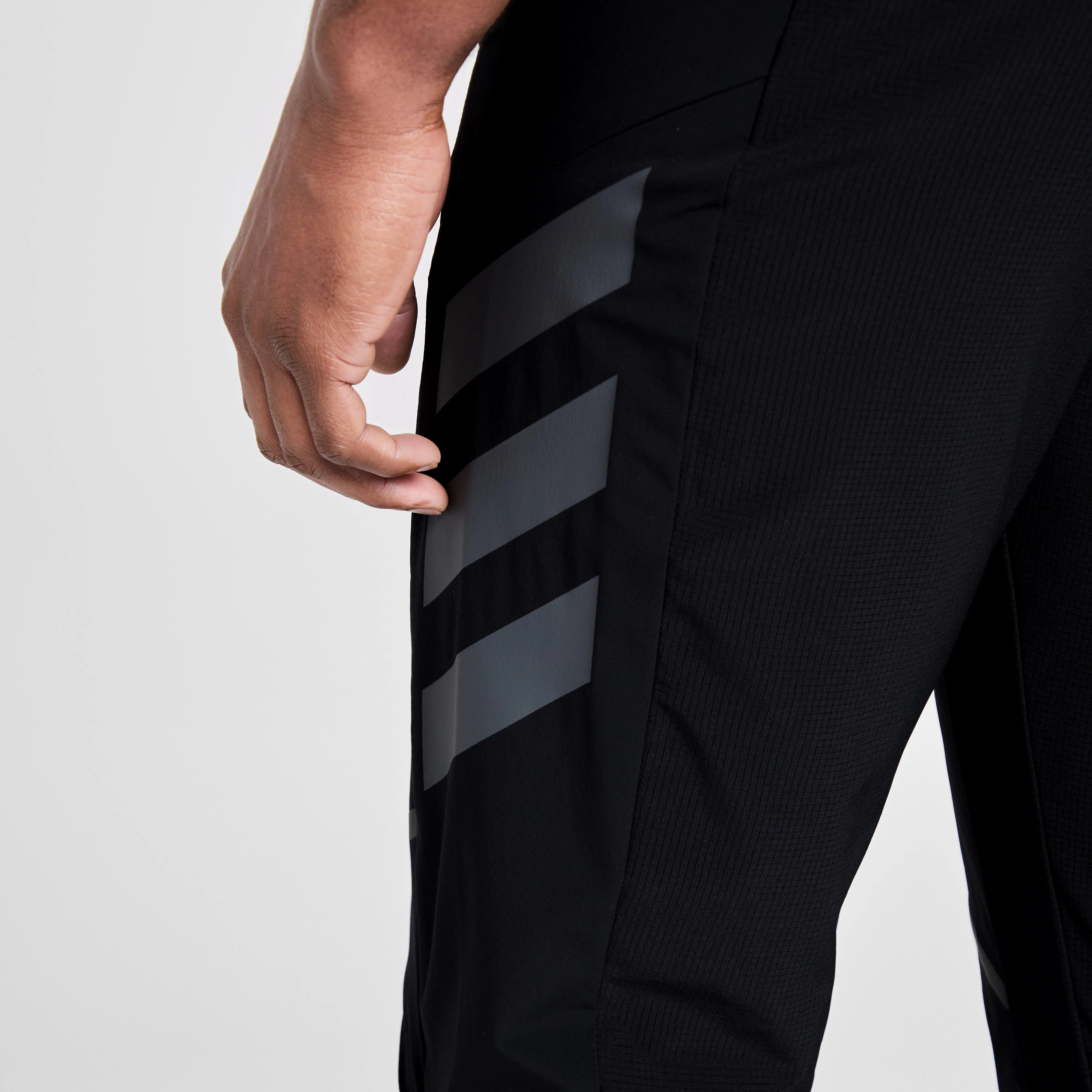 Men’s Agravic Hybrid Trail-Running Pants - Image 6