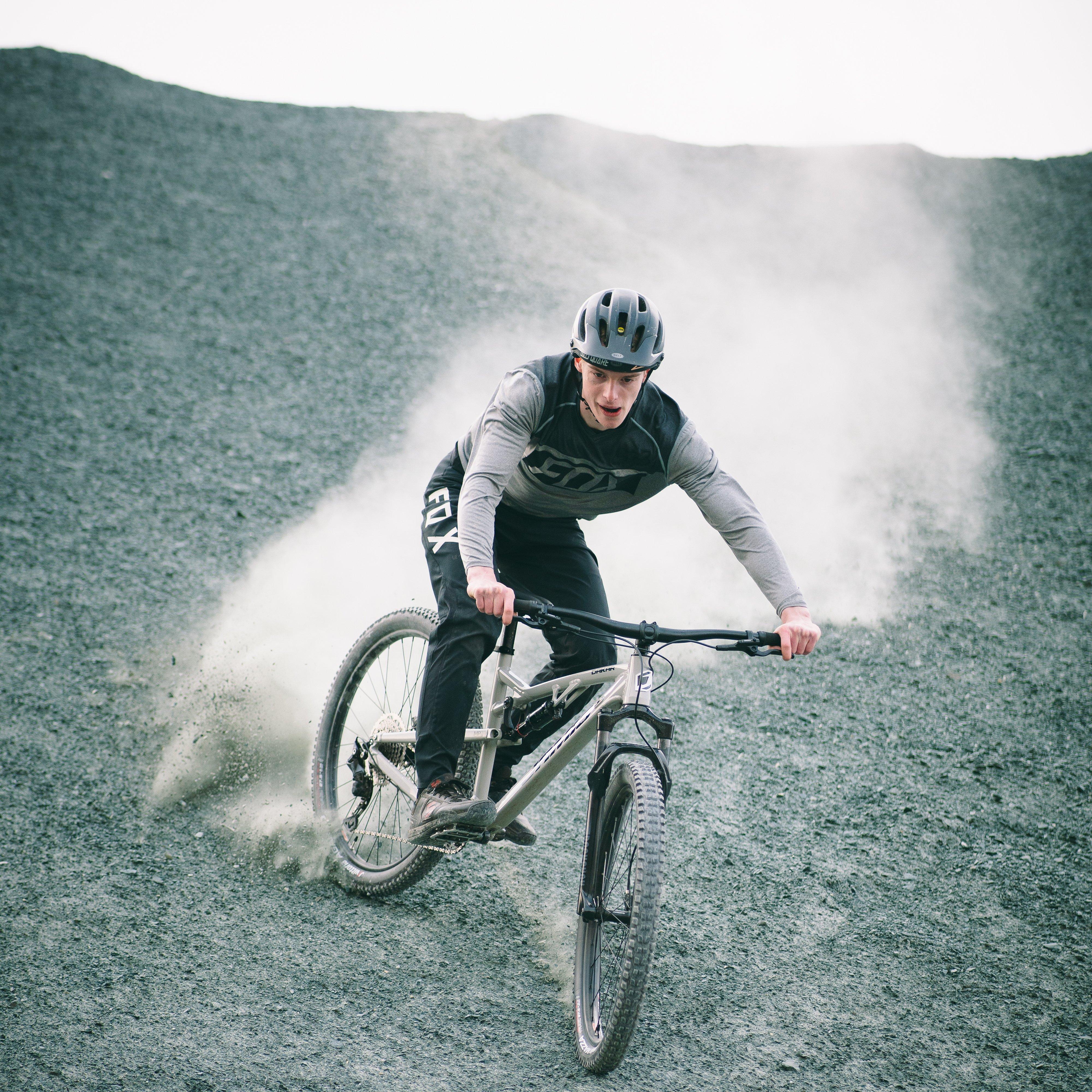 Dakar Full Suspension Mountain Bike - Image 11