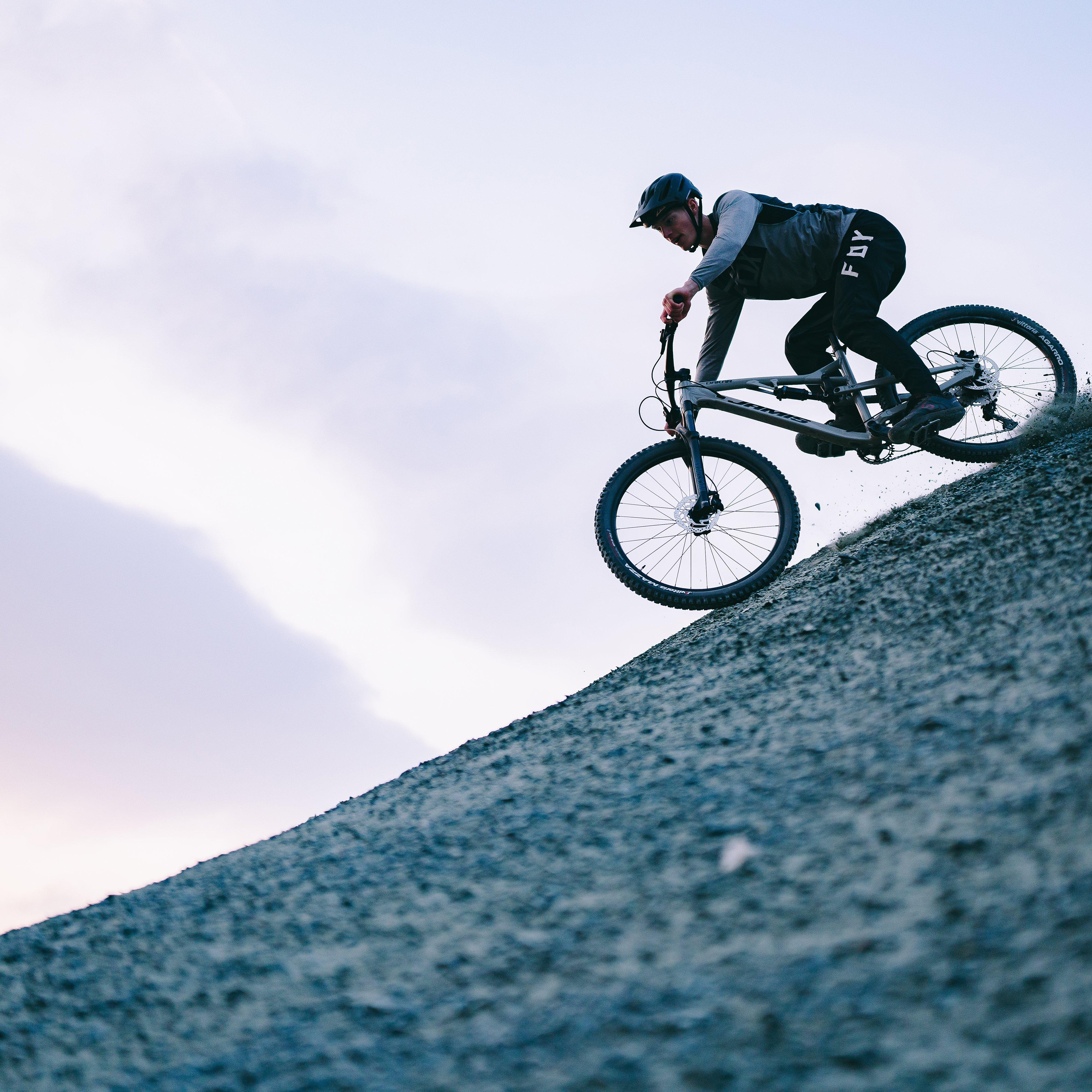 Dakar Full Suspension Mountain Bike - Image 12