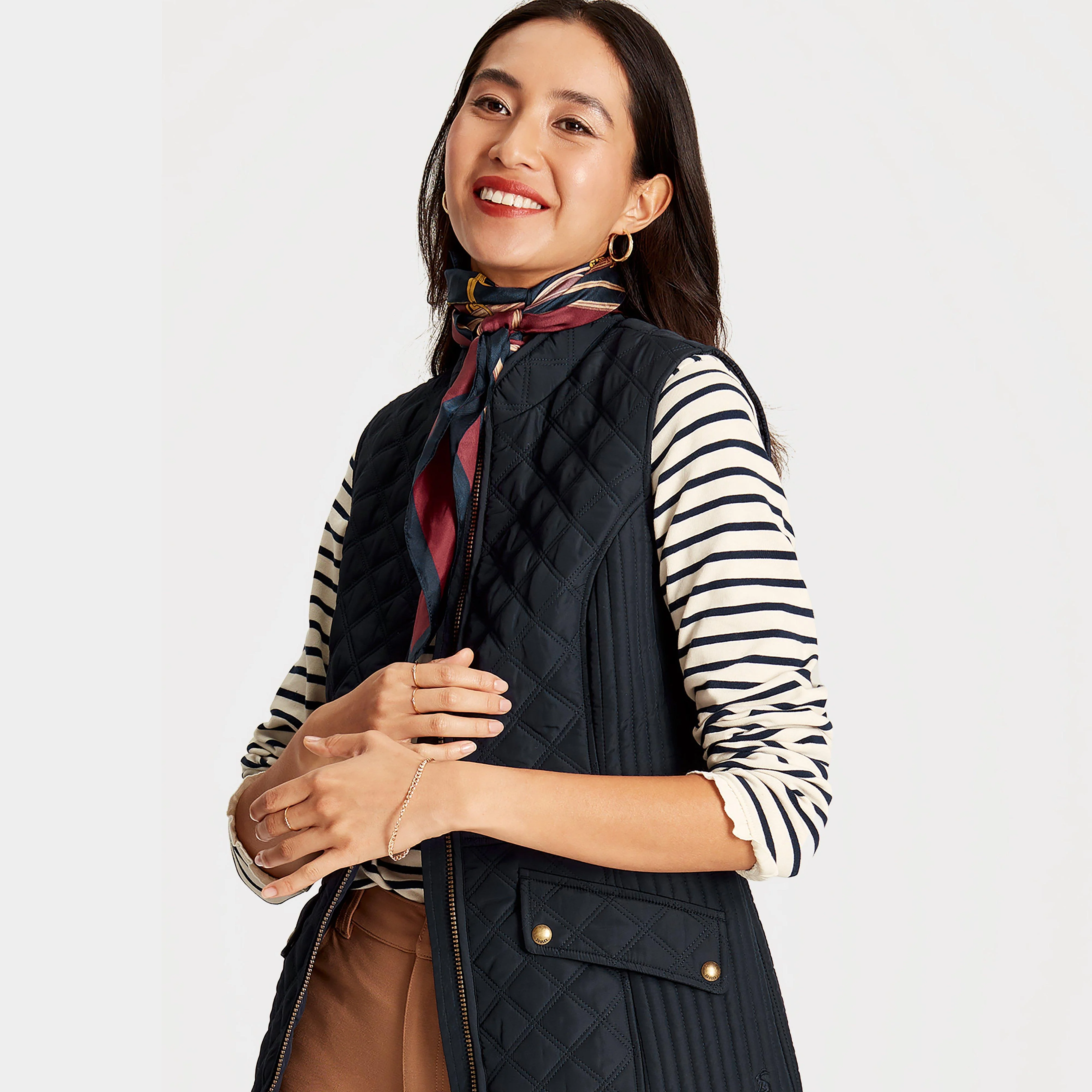 Women's Minx Showerproof Diamond Quilted Gilet - Image 4