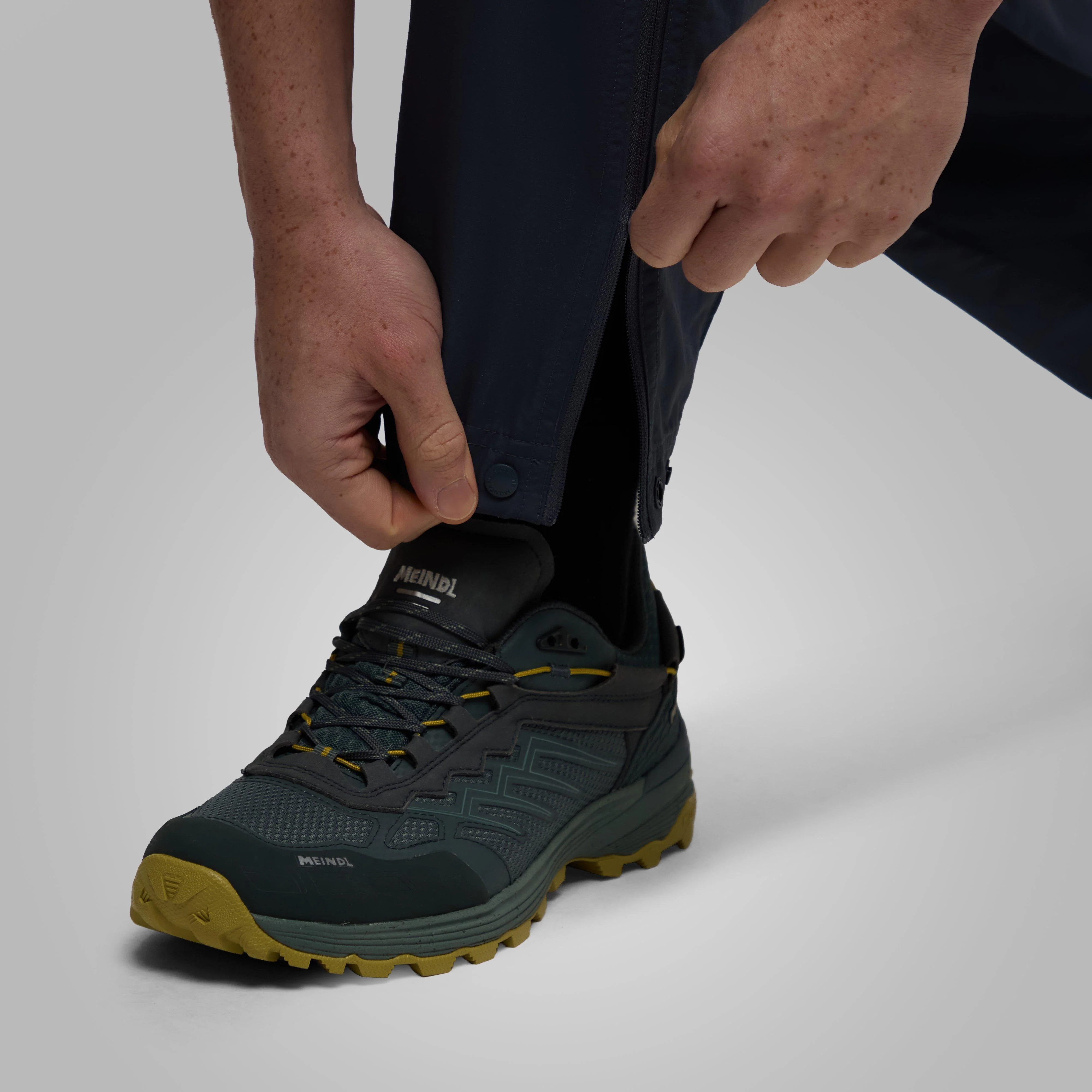 Men’s Terra Trousers - Image 4