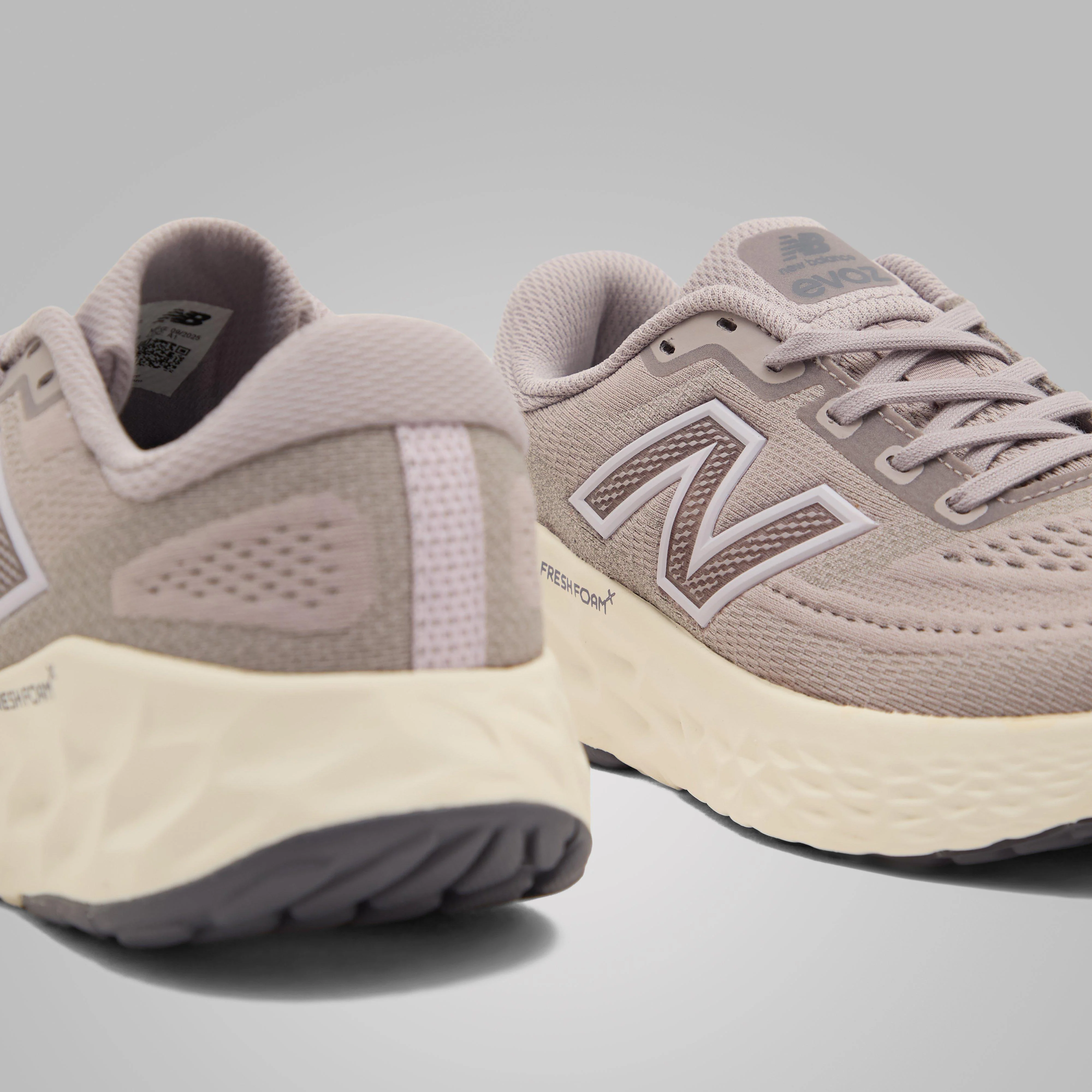 Women’s Free Foam X EVOZ V4 Running Shoes - Image 6