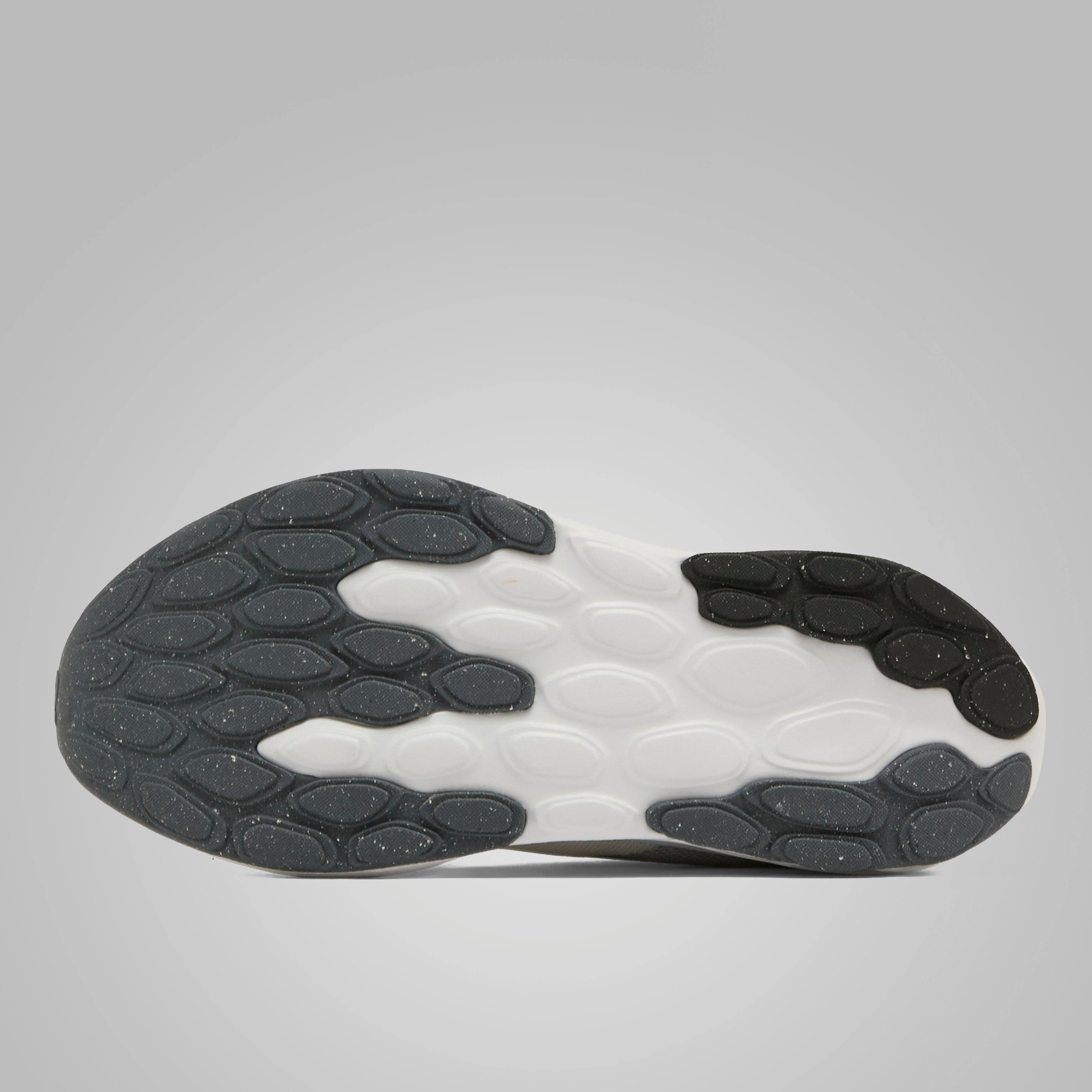 Women's Fresh Foam 520 V9 Running Shoes - Image 3