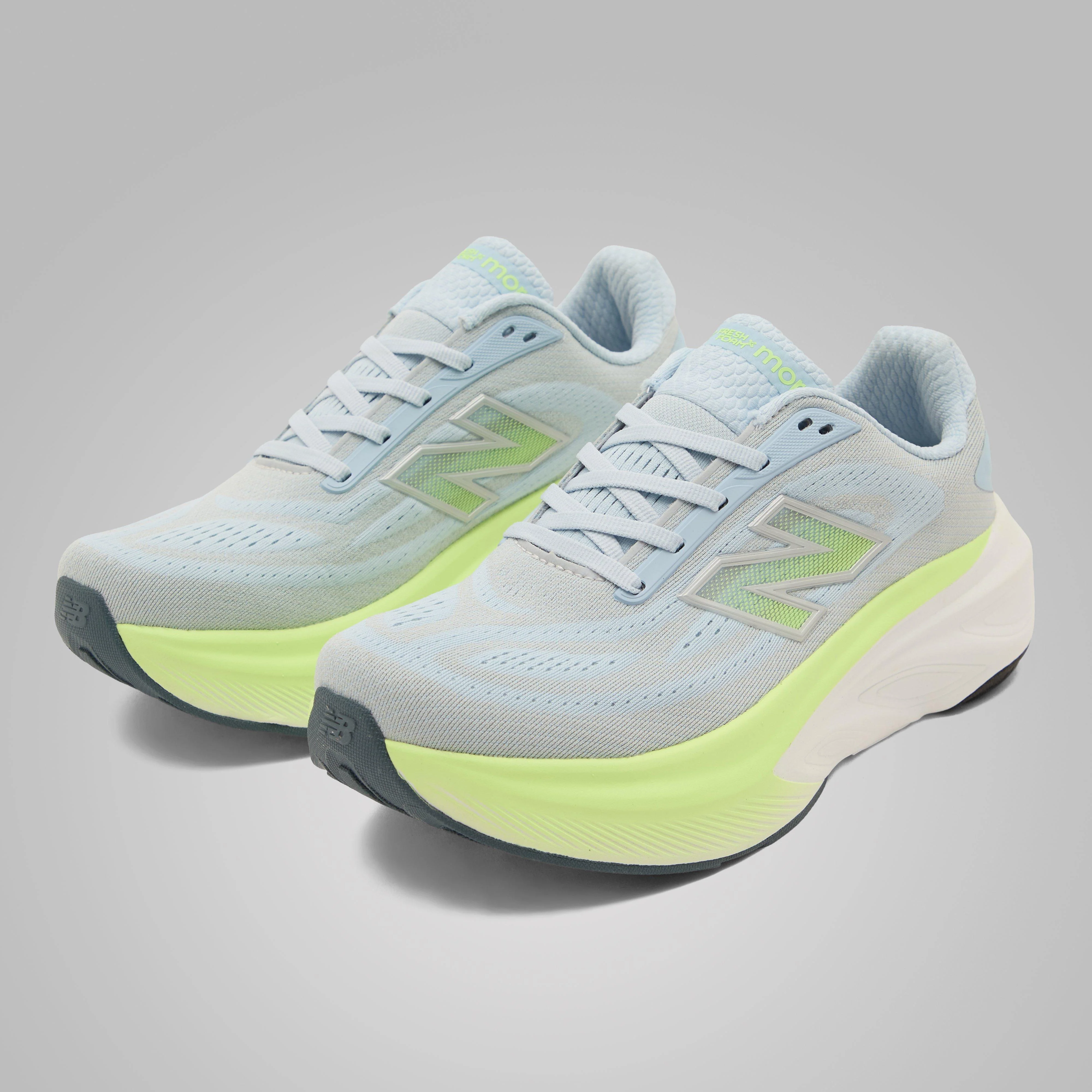 Women’s Fresh Foam X More V6 Running Shoe - Image 2