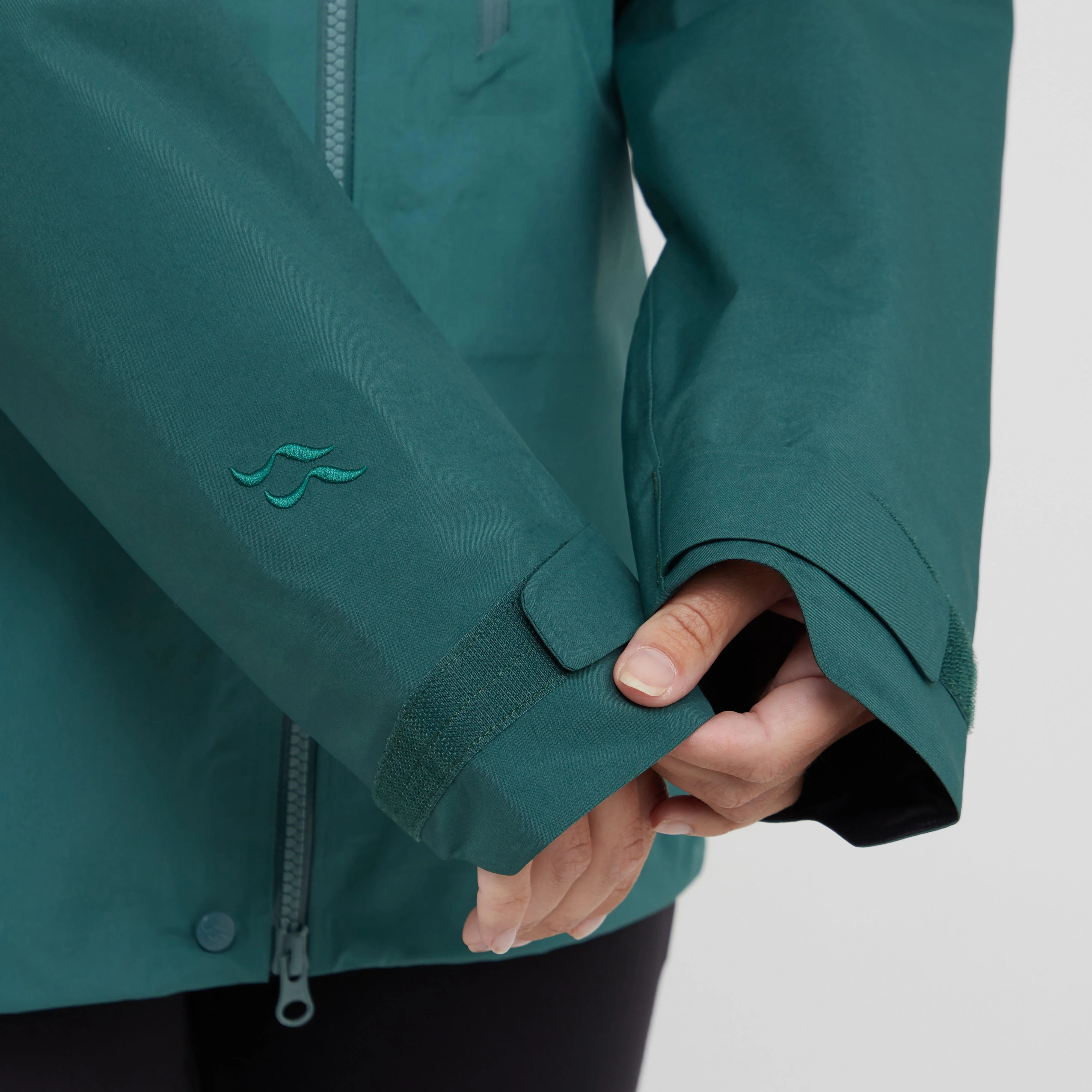 Women’s Latok Mountain GORE-TEX® Pro Jacket - Image 7