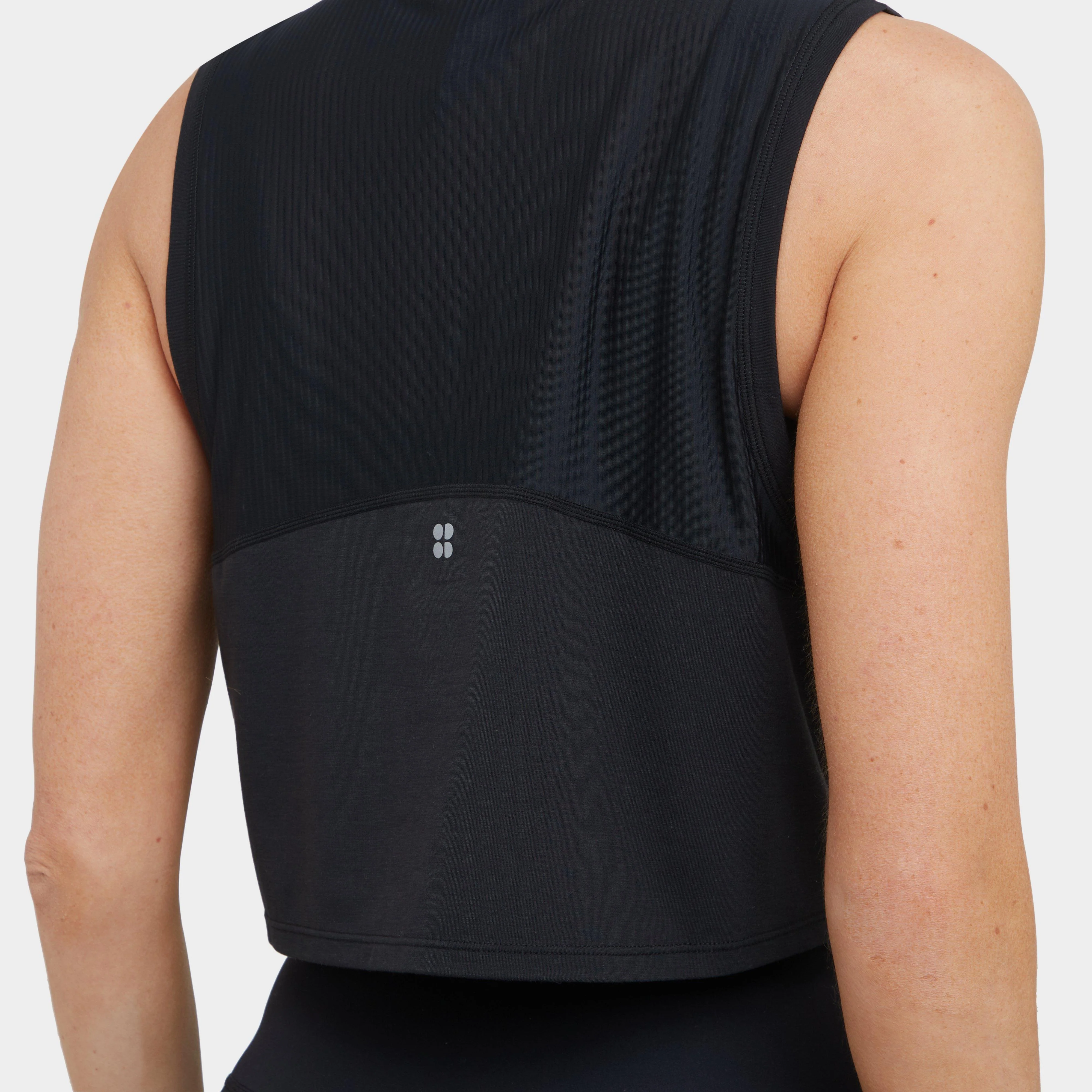 Women’s Breathe Easy Crop Muscle Vest - Image 5