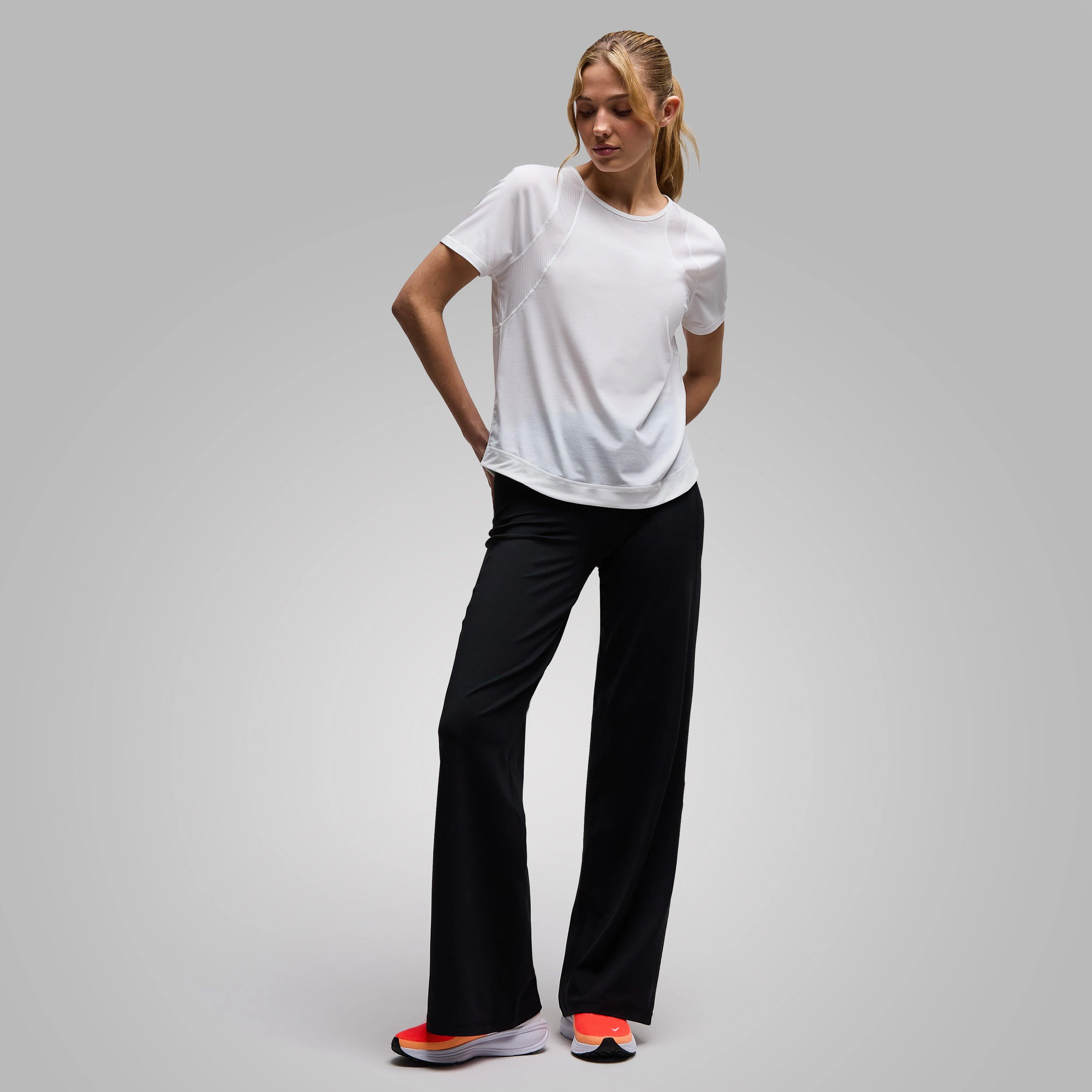 Women's Breathe Easy Round Neck T-Shirt - Image 2