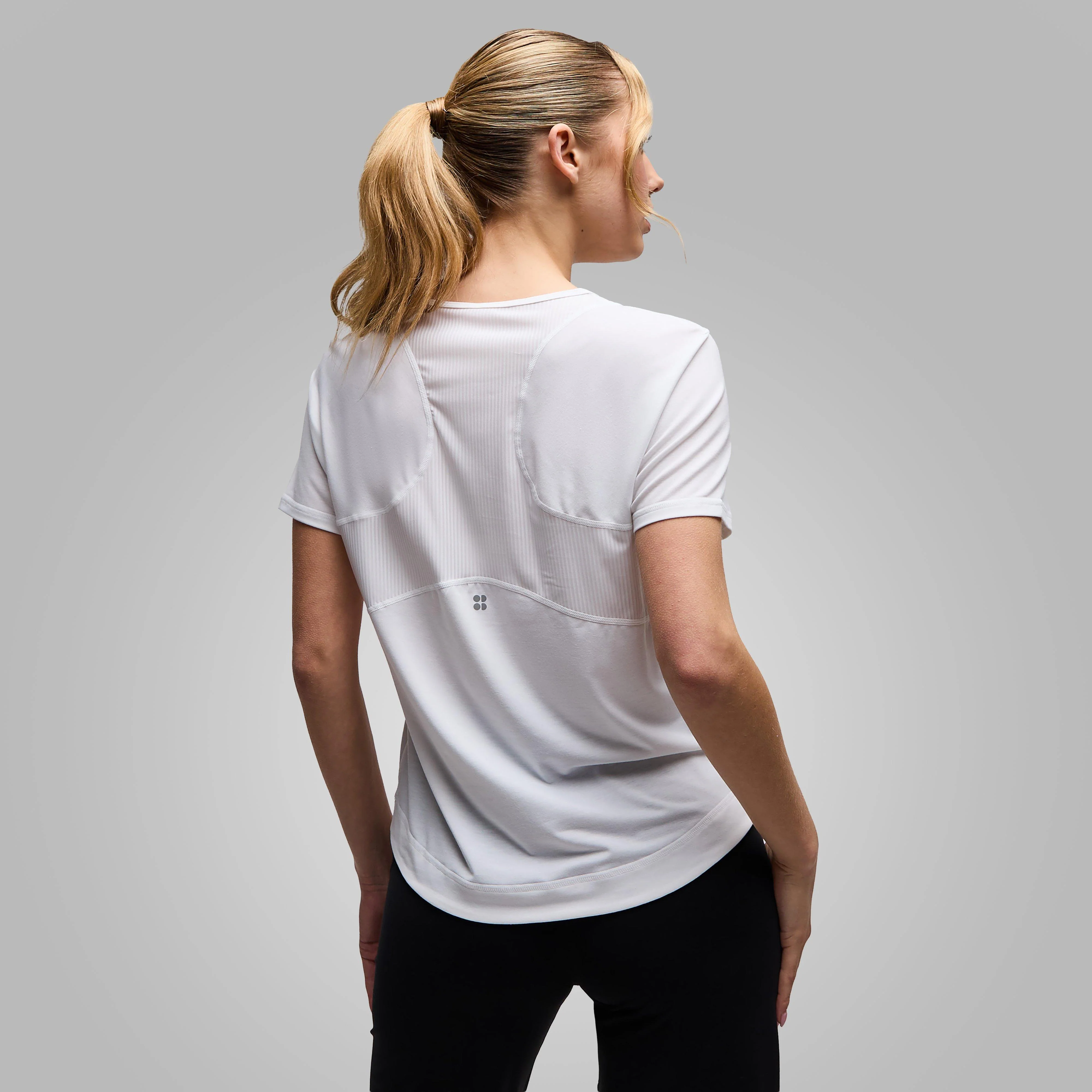 Women's Breathe Easy Round Neck T-Shirt - Image 4