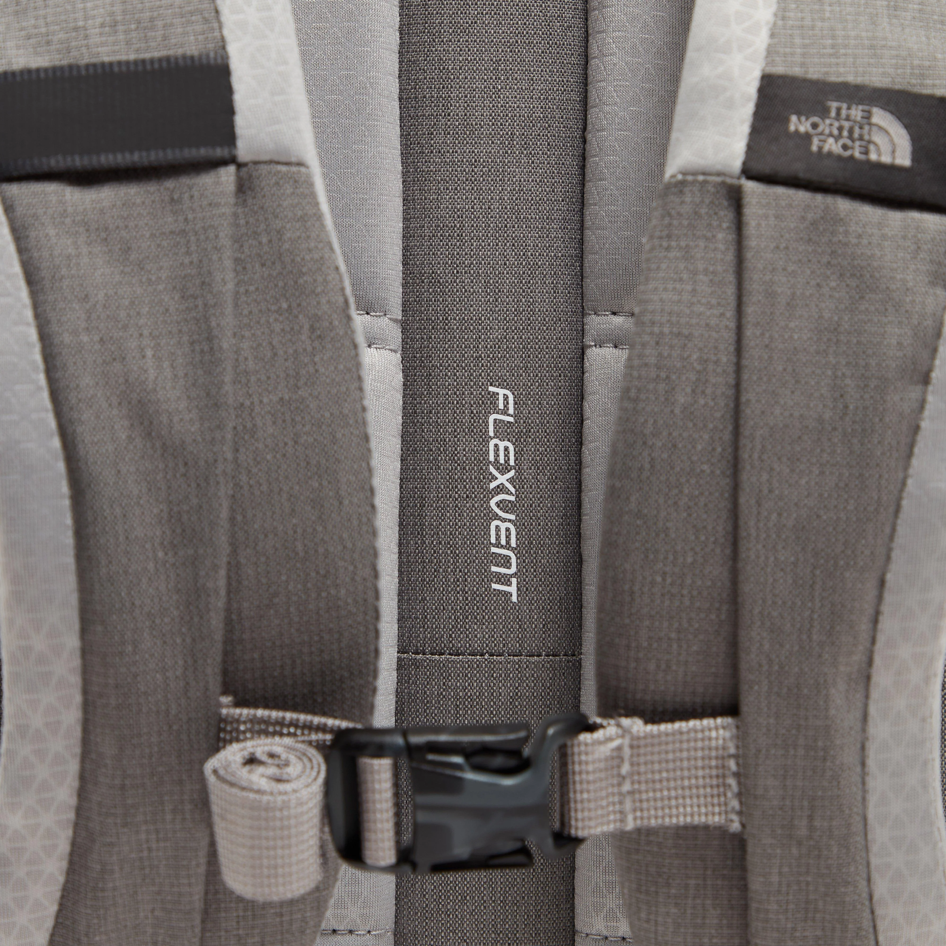The North Face Jester 27 Litre Daysack - Image 6