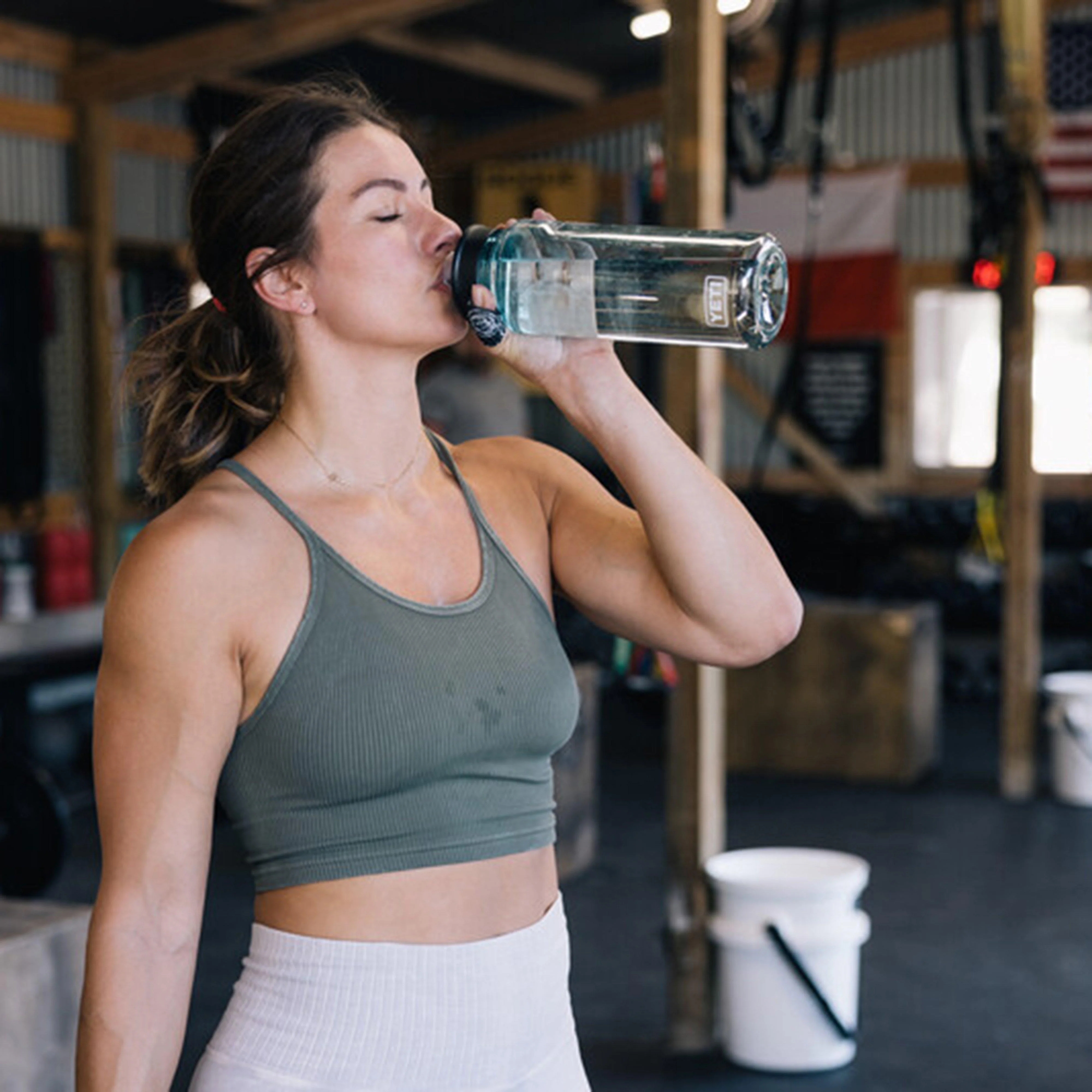 Yonder™ Water Bottle 1L - Image 6